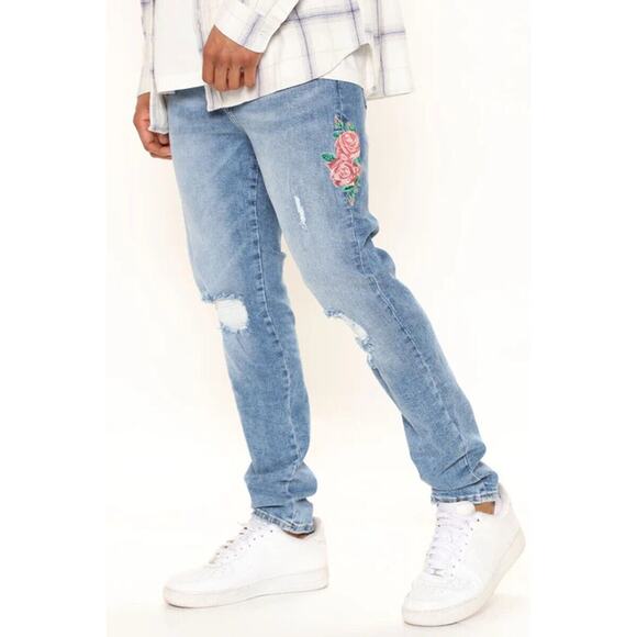 Nova Mens Distressed Ripped Jeans 42 X 32 Rose Embroidered RARE NWT 1085 - Picture 1 of 16